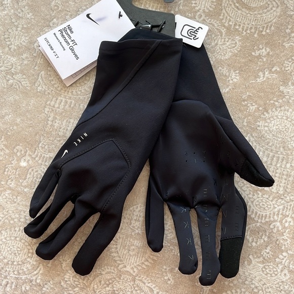 Nike Accessories - Brand New Nike Storm-FIT Phenom Gloves Black Running Touchscreen Tech Sporty